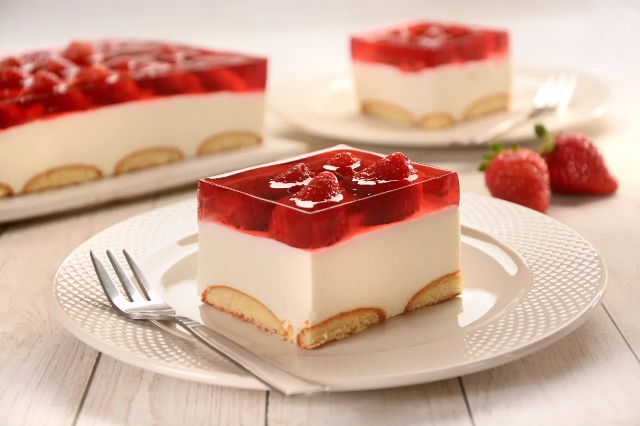 Ile galaretek na 1 kg sera do sernika na zimno, aby nie zawieść?