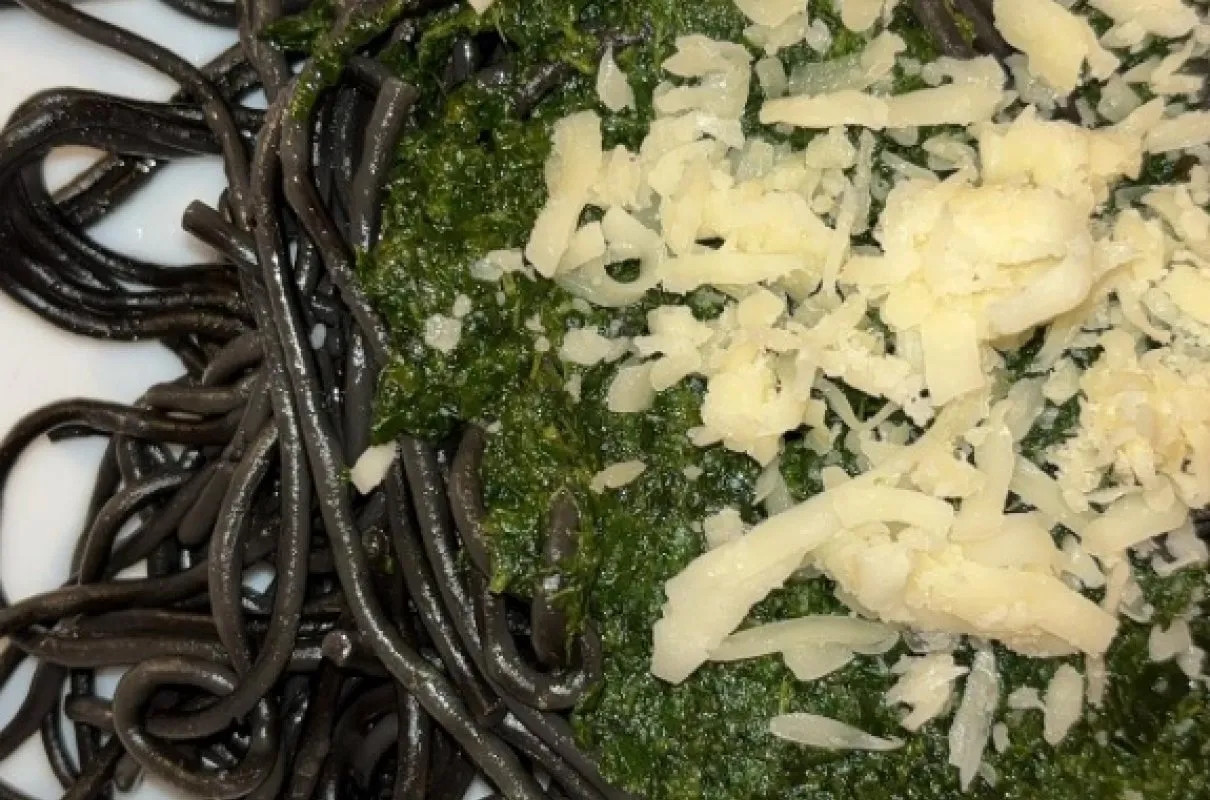 Czarne spaghetti przepisy: 10 wyjątkowych pomysłów na dania