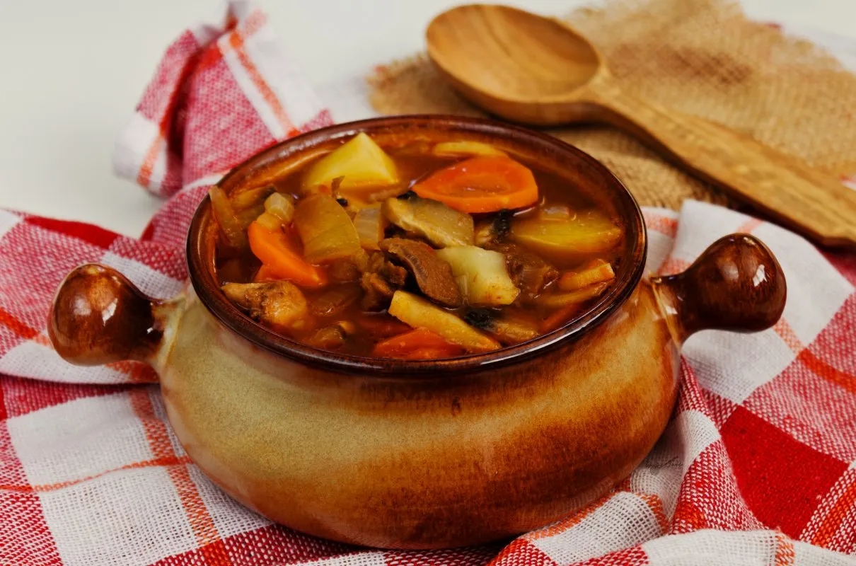 Jak zrobić zupę ogonową – prosty przepis na pyszne danie domowe