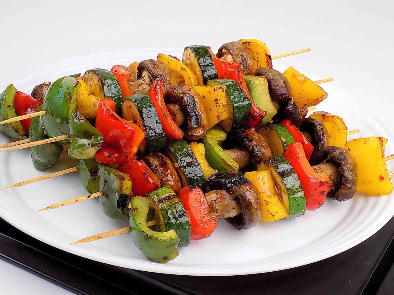 Jak zrobić szaszłyki warzywne, które zachwycą smakiem i zdrowiem
